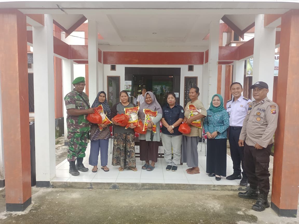 Pemkab Landak Gelar Operasi Pasar Murah di Kecamatan Air Besar