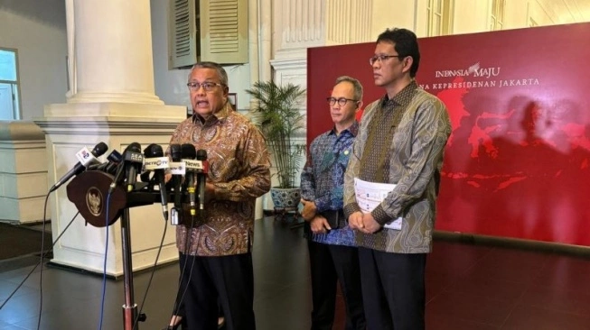 Jokowi Panggil Menteri Minta ‘Obat’ Lihat Nilai Tukar Rupiah Makin ‘Meriang’