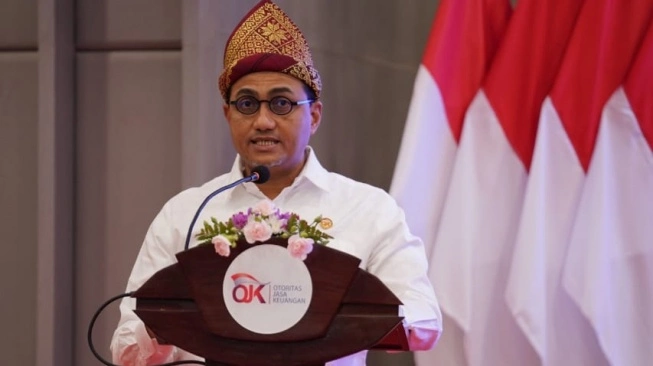 Strategi OJK Hadapi Perkembangan Teknologi di Bidang Keuangan