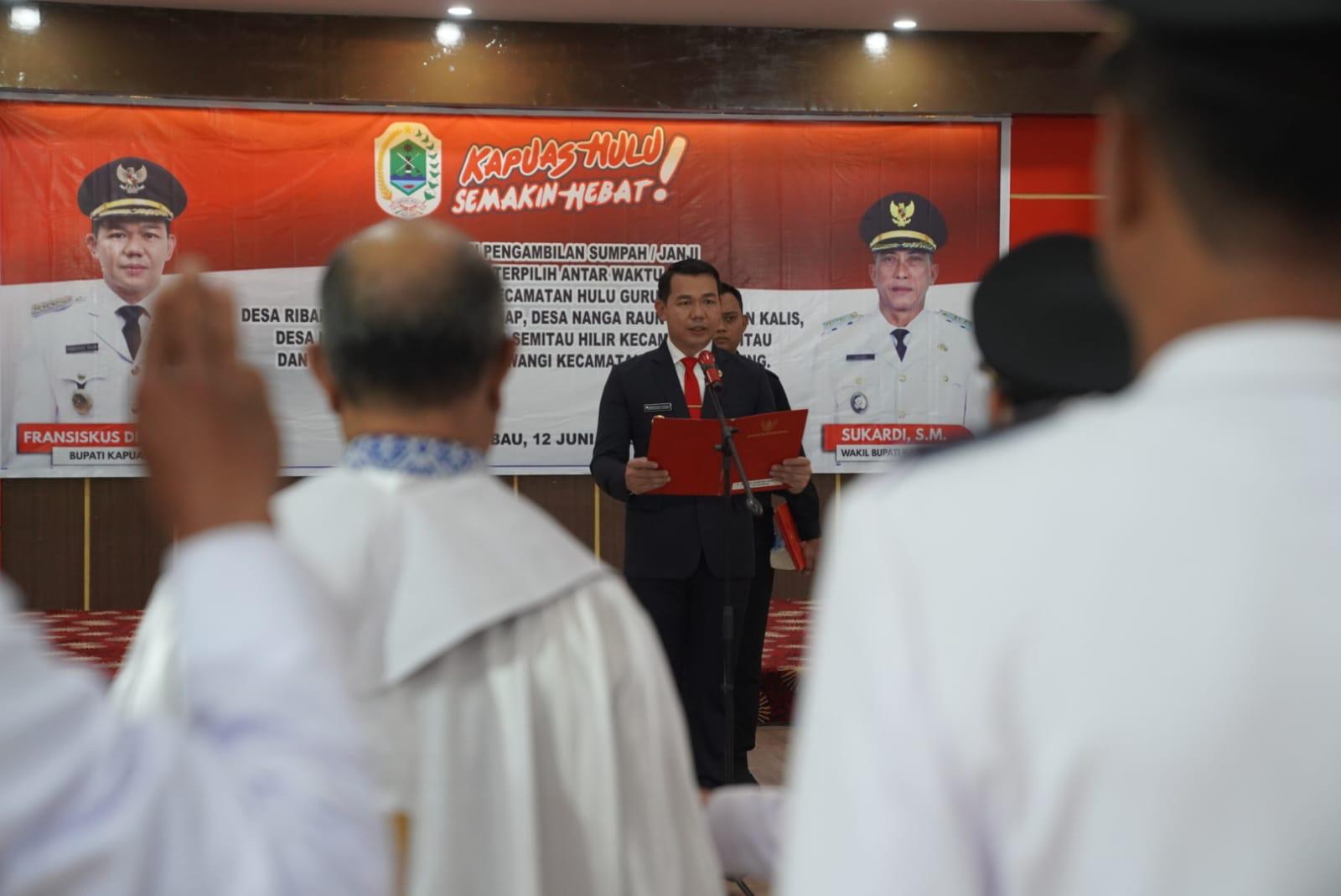 Pemkab Kapuas Hulu Lantik 8 Kepala Desa Terpilih Antar Waktu