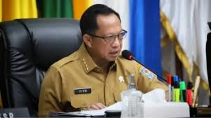 Mendagri Tito Minta Daerah Bersolidaritas Bantu Penanganan Bencana di Sumatera